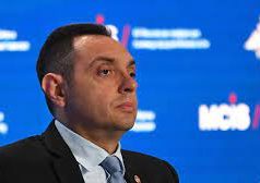 Сербский министр ответил главе ЕК на призыв выбрать сторону