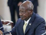 Лидер Уганды ответил шуткой, просили ли его не фотографироваться с Лавровым