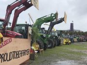 SZ: вылили цистерну навоза у дома министра — новые экологические предписания довели нидерландских фермеров до баррикад