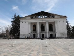 В ЛНР заявили о подрыве драмтеатра в Мариуполе изнутри здания