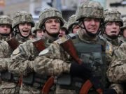 Daily Mail: ВСУ ежемесячно теряют 20 тысяч военных, поэтому изощренно призывают всех подряд