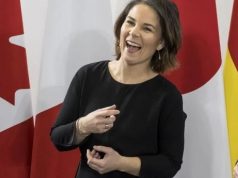 «Будем заняты народными восстаниями!» — Бербок о последствиях запрета газа из России