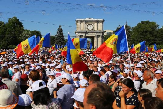 «Нужны переговоры с Москвой». Что назревает в Молдавии
