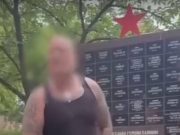 Немецкий нацист помочился на советский мемориал в бранденбургском городе Вернойхен