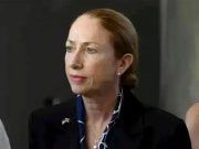 Келли Дегнан: Мы не обсуждали финансовые дела Иванишвили, санкции или что-либо, что можно было бы расценить как попытку шантажа или втягивания в войну. Иванишвили — влиятельный грузин и успешный бизнесмен, поэтому вполне естественно, что мы хотим встретиться с ним Келли Дегнан