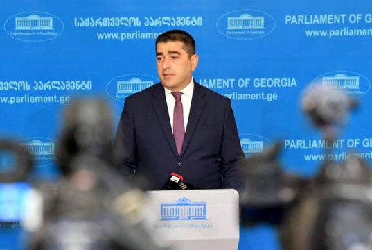Шалва Папуашвили: «ISFED» должен ответить обществу, снимают ли они ультиматум иметь решающее право голоса в формировании правительства, если снимают, то могут участвовать в рабочей группе Шалва Папуашвили