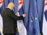 ЕС призвал сербские власти разрешить проведение гей-парада