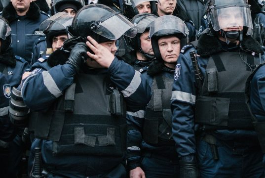 «Нам не нужна Европа!» Что началось в Молдавии