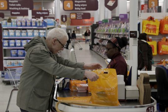 DM: британцы «на грани» — двум из пяти семей не хватает средств на продукты