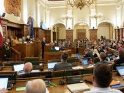 «Власти перешли черту». Что стоит за «независимостью» церкви в Латвии