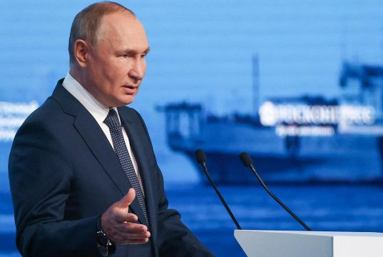 “Был бы на стороне фашистов”: Путин раскритиковал Борреля