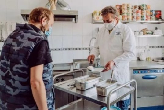 «Такого никогда раньше не было». В Германии более 2 млн человек обратились за бесплатным обедом