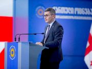 Мамука Мдинарадзе: Реакция оппозиции на визит Оливера Вархея подтвердила, что их цель – не допустить получения Грузией статуса кандидата. Они впали в такую агонию, что показали населению в прямом эфире, как они воюют со своей страной Мамука Мдинарадзе