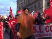 В Риме прошли протесты против поставок оружия Украине