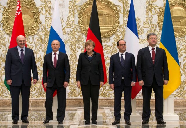 Подлог как метод действия Запада