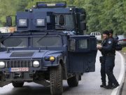 Спецназовцы на бронетехнике вторглись на север Косова и Метохии