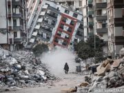 Глава космического агентства Турции: Чудовищное землетрясение в Турции могло быть вызвано новым видом оружия, которое запускается с орбиты и «проникает до 5 км в глубь земли…