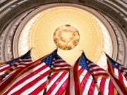 Newsweek: США послали Украине сигнал об ограничении помощи со стороны Запада