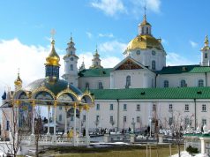 На очереди Почаевская лавра: власти Тернопольской области Украины собираются выгнать каноническую УПЦ еще из одной святыни