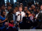 Африканцы подвергли Макрона насмешкам и унижениям