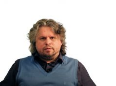 Станислав Стремидловский: Польша готовит армию к войне на Западе, а не на Востоке