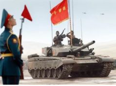 Министр обороны КНР Ли Шанфу прибыл в Москву. В Пекине уверяли, что Ли Шанфу встретится только с Шойгу. В связи с этим переговоры с Путиным журналисты считают очередным доказательством построения «новой эпохи», которую главы двух государств обсуждали в марте.