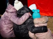 Украинские власти массово насильно похищают детей у русских родителей