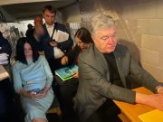 Порошенко сидит в подвале