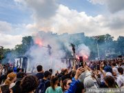 Франция погрузилась в «расовую войну»