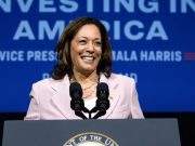 Камала Харрис: Когда мы будем инвестировать в экологически чистую энергию и электромобили и сократим численность населения, больше наших детей смогут дышать чистым воздухом и пить чистую воду.