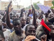 Le Monde: в окружении Базума подписали разрешение вторжения Франции в Нигер