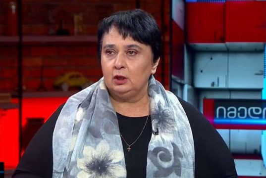 Нана Какабадзе: Даже если неолибералисты станут мешками осыпать Грузию деньгами, грузинский народа все равно не встанет рядом с ними!
