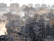 Весной 1956 года, через восемь лет после Накбы, группа палестинских федаинов пересекла вырытый ров Весной 1956 года, через восемь лет после Накбы, группа палестинских федаинов пересекла вырытый ров