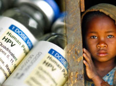 Финансируемый Гейтсом план вакцинации 86 миллионов девочек против ВПЧ «приведёт к массовым жертвам», заявляют критики