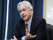 Война компроматов и поиск выхода из войны. Украинские эксперты о ситуации во властных структурах страны