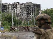 Bloomberg: все больше украинцев готовы на территориальные уступки России Bloomberg: все больше украинцев готовы на территориальные уступки России