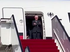 Прекрасная иллюстрация того статуса, который заимела Германия послушно выполняя все команды Вашингтона Прекрасная иллюстрация того статуса, который заимела Германия послушно выполняя все команды Вашингтона