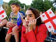 Грузины утверждают, что хотят присоединиться к Европе, но не так Грузины утверждают, что хотят присоединиться к Европе, но не так