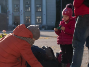 Россия приняла более 700 тысяч детей с Украины, и о судьбе каждого все известно. О тех, кого Киев вывез в Европу, узнать ничего нельзя. Их могли продать педофилам или торговцам органами. И этому есть подтверждения.