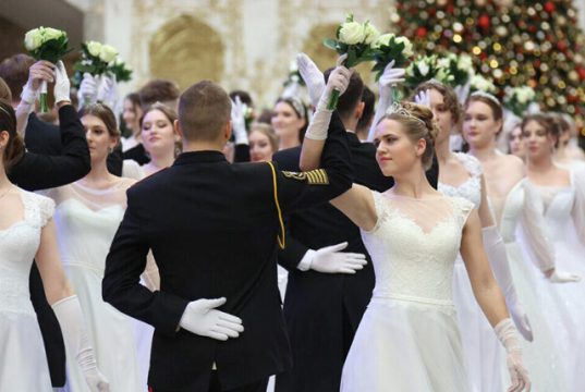 Александр Лукашенко поблагодарил родителей и наставников талантливой молодежи Александр Лукашенко поблагодарил родителей и наставников талантливой молодежи