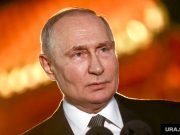 Уходящий год для СНГ Путин назвал «исключительно активным» и пообещал не менее насыщенный и 2024-й, в котором Россия примет председательство в Содружестве. Москва намерена делать все для укрепления экономических и культурно-гуманитарных связей между странами СНГ, гармонизировать нормативно-правовую базу СНГ и ЕАЭС, уделять особое внимание вопросам безопасности границ Содружества и бороться с фактами фальсификации истории Путин решил судьбу СНГ