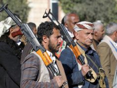 В истории с абсолютно бесполезными ударами англосаксов по хуситам, о которых пишет РИА КАТЮША, самое интересное – а что дальше? В истории с абсолютно бесполезными ударами англосаксов по хуситам, о которых пишет РИА КАТЮША, самое интересное – а что дальше?