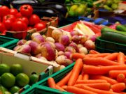 С каждым годом мы все больше сельскохозяйственных продуктов в Грузию завозим