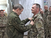 Герасимов вручил в зоне СВО госнаграды отличившимся в Авдеевке