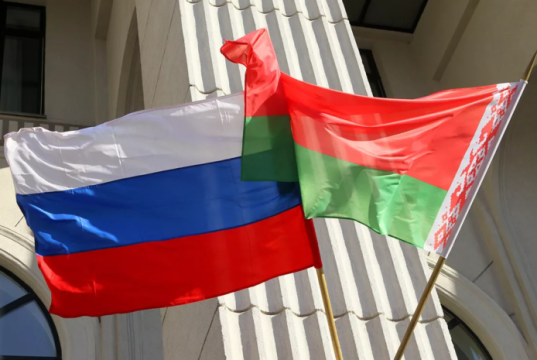 Россия и Белоруссия обсудили военно-биологическую деятельность США на Украине