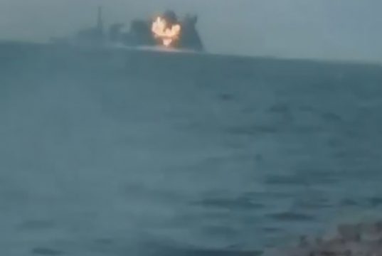 Хуситы запретили кораблям Израиля, США и Великобритании находиться в Красном море