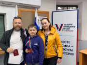 Вопреки давлению. Россияне за рубежом проголосовали за Путина