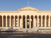 Politico: Грузия получит помощь от США за отказ от «антидемократического» курса