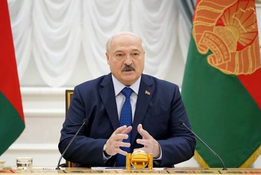 Президент Беларуси Александр Лукашенко подписал закон о приостановлении действия Договора об обычных вооруженных силах в Европе (ДОВСЕ) Президент Беларуси Александр Лукашенко подписал закон о приостановлении действия Договора об обычных вооруженных силах в Европе (ДОВСЕ)