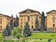 Сейчас в Армении время военных кланов Сейчас в Армении время военных кланов